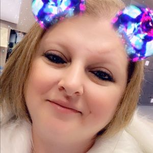 Meet your Posher, Llisa